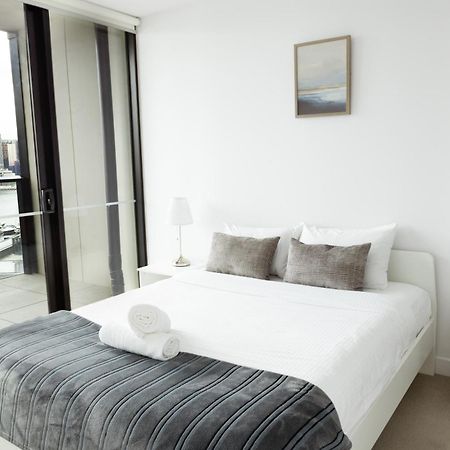 Pars Apartments - Collins Wharf Waterfront, Docklands Melbourne Exterior photo